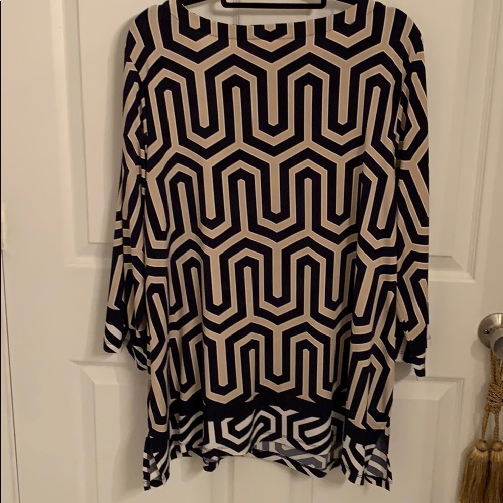 JM Collection Top - Picture 4 of 5